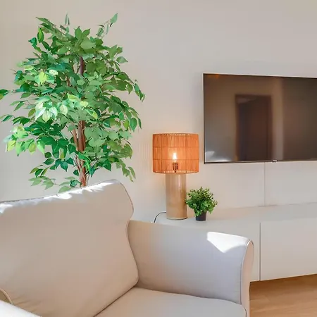 Magnifique Appartement, Plein Centre, Cozy * Ментона